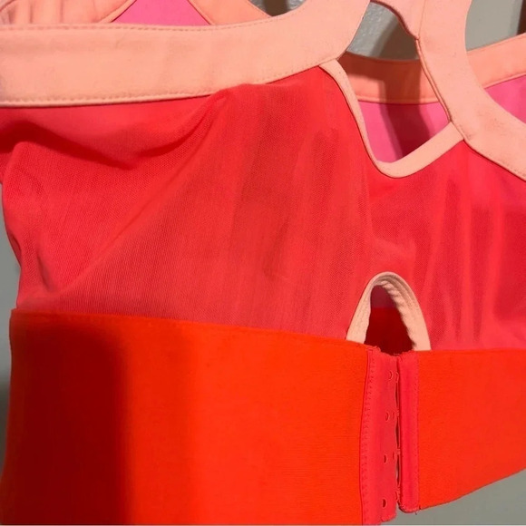 Fabletics Robyn High Support Sports Bra Size XL - Picture 5 of 9